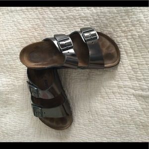 Size 41 patent leather Arizona Birkenstocks